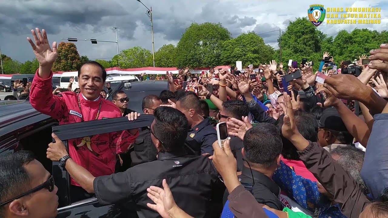 CUPLIKAN KEDATANGAN PRESIDEN JOKOWI DI MALINAU